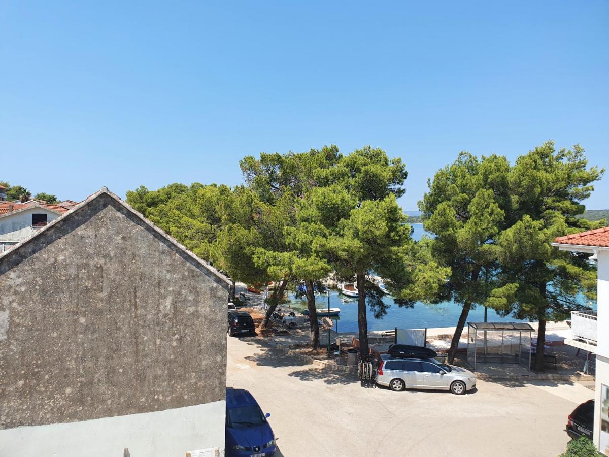 Apartmani Nerium Loviste Luaran gambar