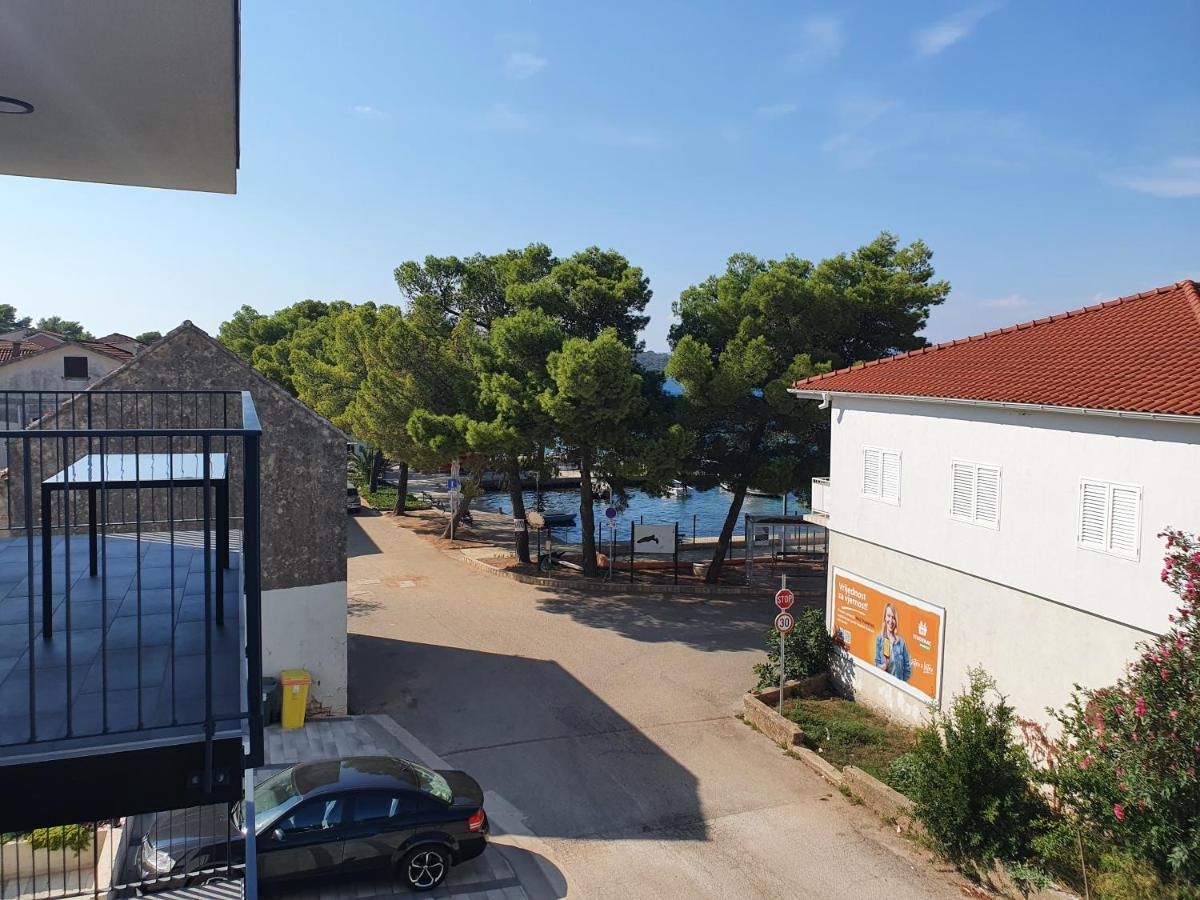 Apartmani Nerium Loviste Luaran gambar
