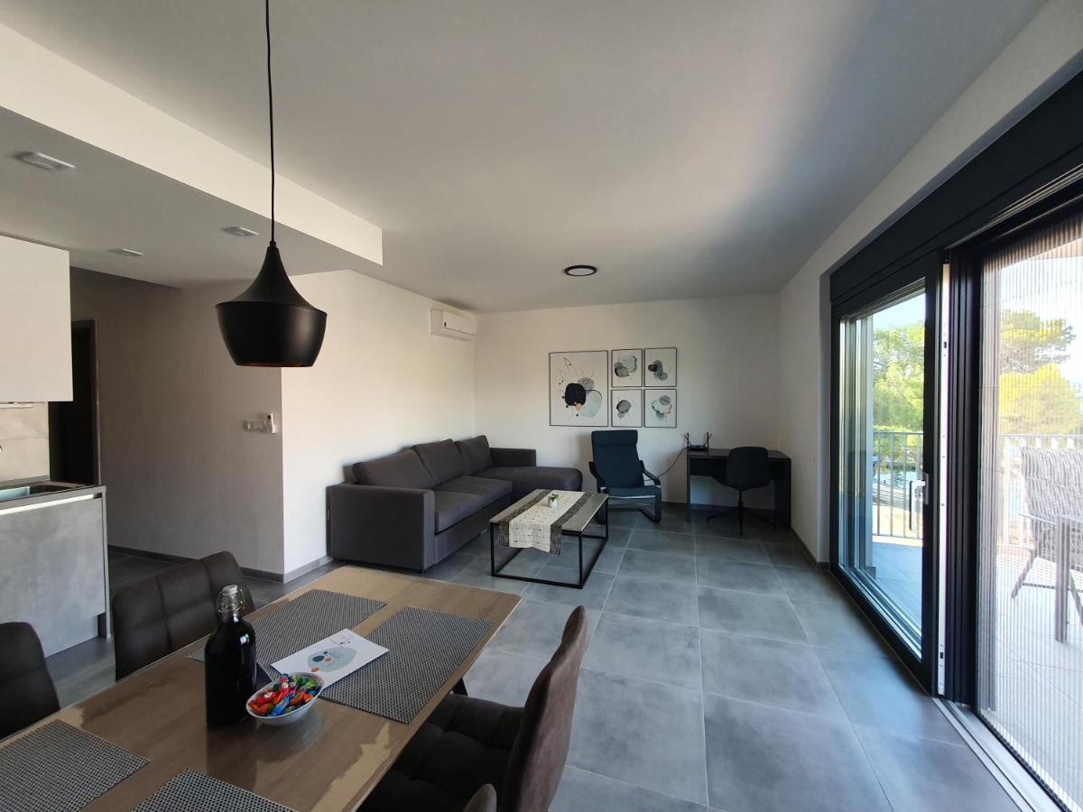Apartmani Nerium Loviste Luaran gambar